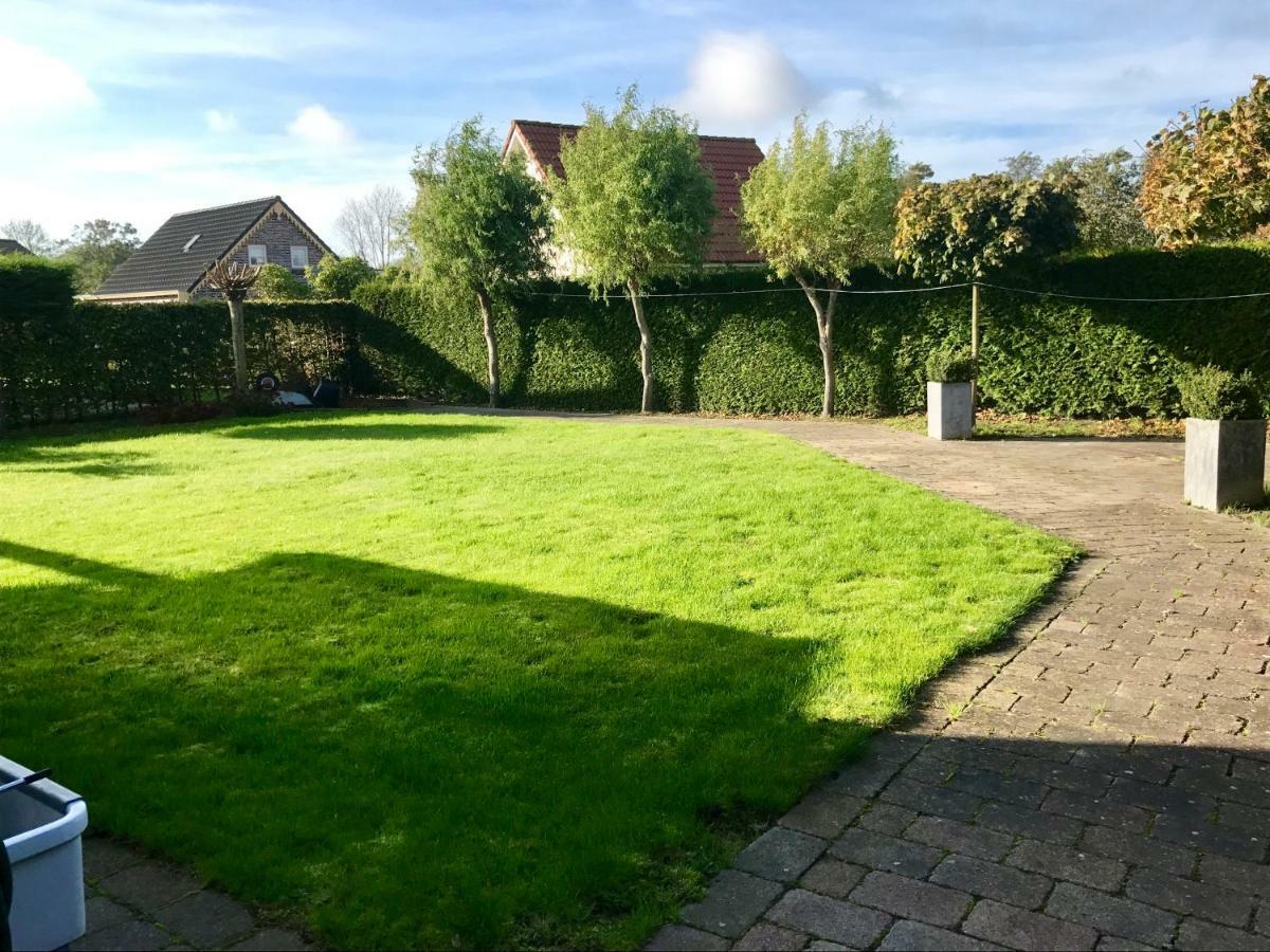 Stinswoning " Waadhoeke " Tzummarum Bagian luar foto